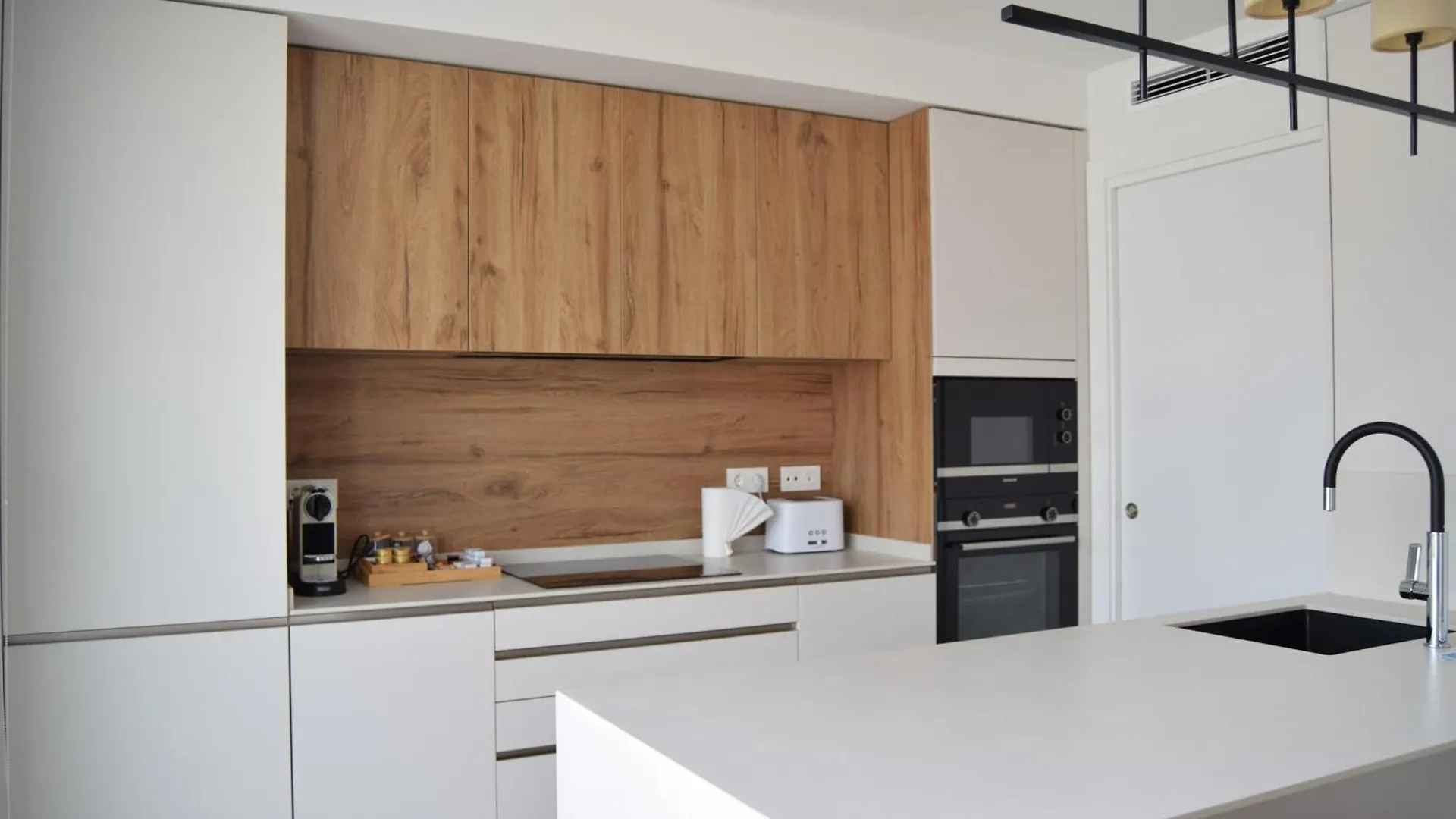 Appartement Casa Vega, A Un Minuto De La Playa, Parking Included à Estepona